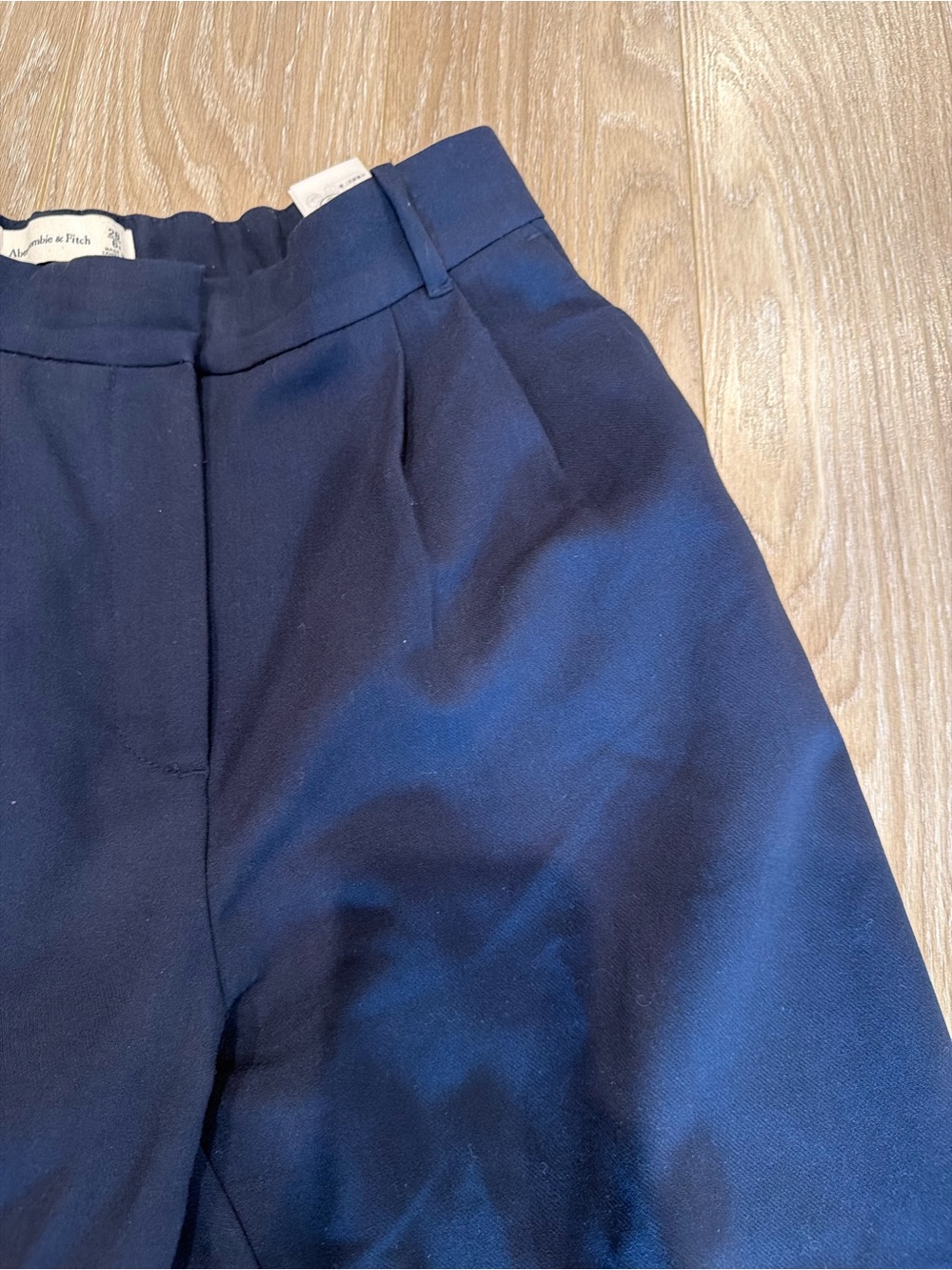 Abercrombie & Fitch Sloan Trouser (Short) - Picture 2 of 6